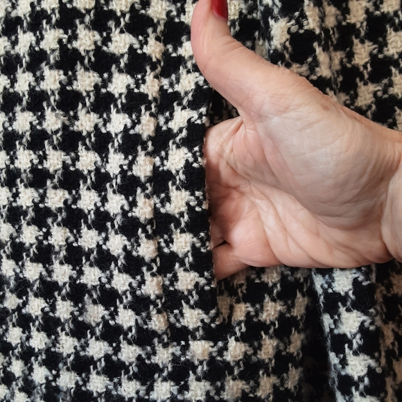 Betty Barclay Houndstooth Wool Coat with Removable Faux Fur Collar - Picture 4 of 7